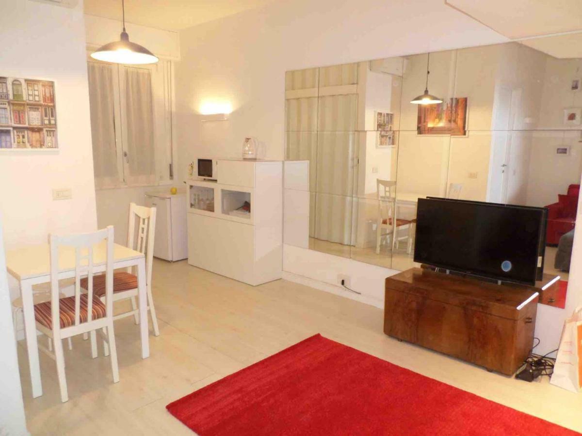 Lunigiana 15 Milano Apartment Bagian luar foto