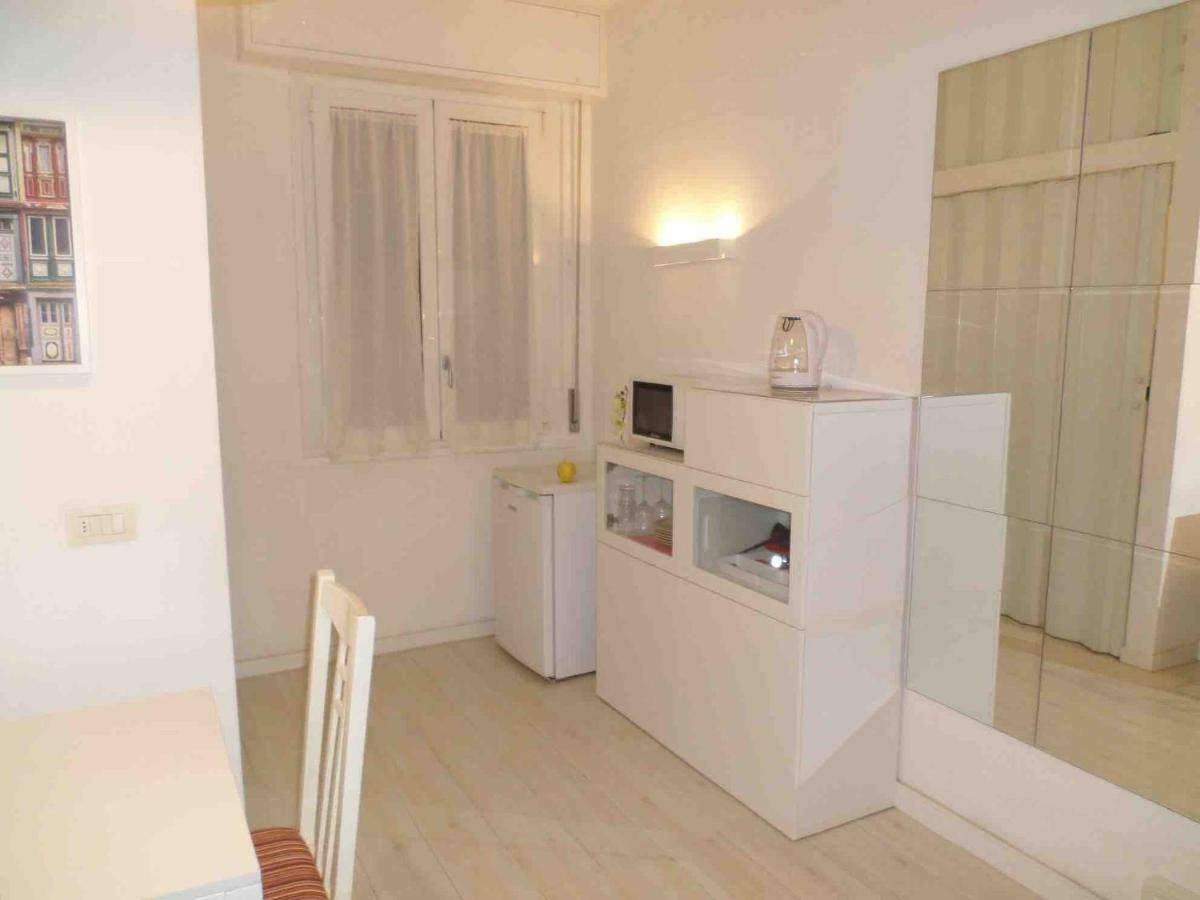 Lunigiana 15 Milano Apartment Bagian luar foto
