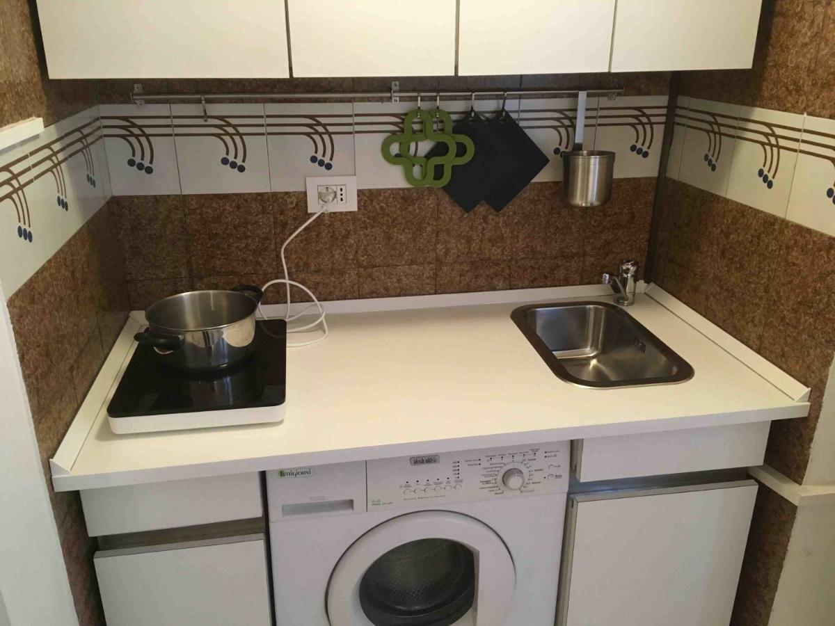 Lunigiana 15 Milano Apartment Bagian luar foto